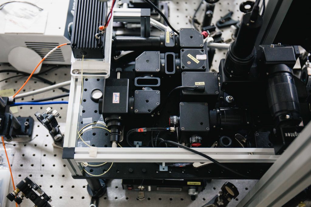 Laser Scanning Confocal Spectral Microscope (LSCSM)